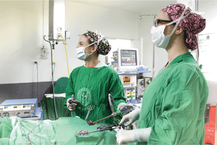 imagen de Cirugia laparoscopica ginecologica y obstetricia en bogota - Ginecologa Silvia Plata